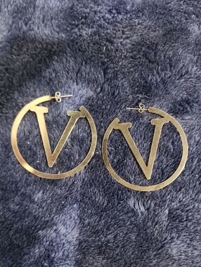 Stylish V Hoop Silver Drop Earrings - Women Jewelry